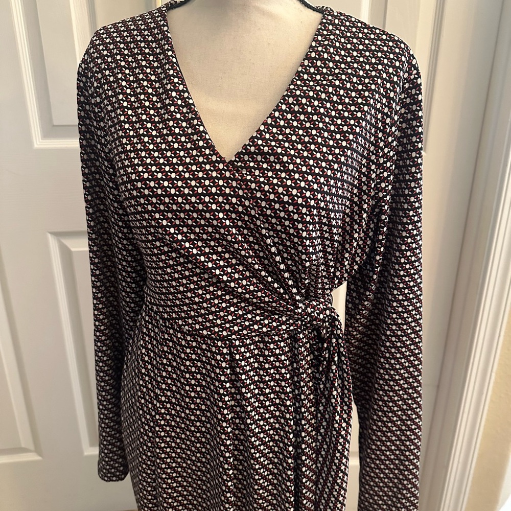 14/16 Cato Woman long sleeve tie waist v-neck maxi dress in black, red& white - Picture 5 of 6